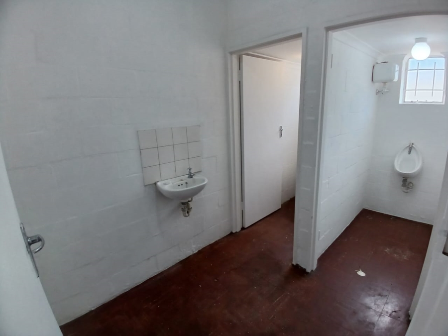 To Let commercial Property for Rent in Montague Gardens Western Cape